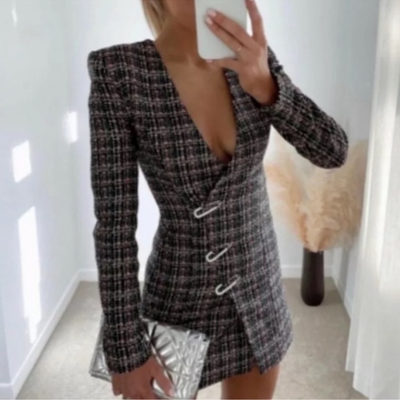Zara structured blazer dress  NEVER WORN - Picture 4 of 7